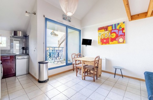 Pornic Apartment | La Cabine du Marin, pool for 4 guests