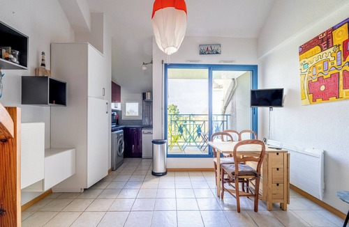 Pornic Apartment | La Cabine du Marin, pool for 4 guests