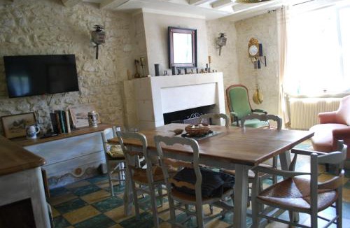 Civray-de-Touraine House | La caburoche de Charlemagne