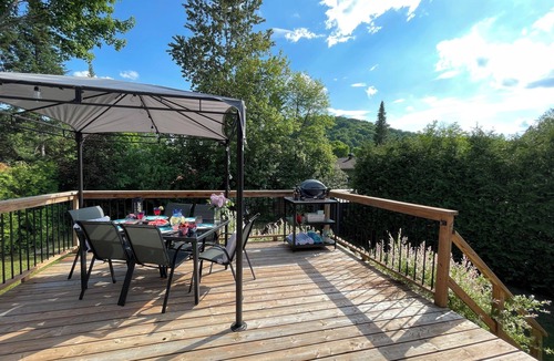 St-Adolphe-d'Howard Ski Chalet | La Cachette au coeur du village - Family, ski, lake and outdoor - 31 nights and more
