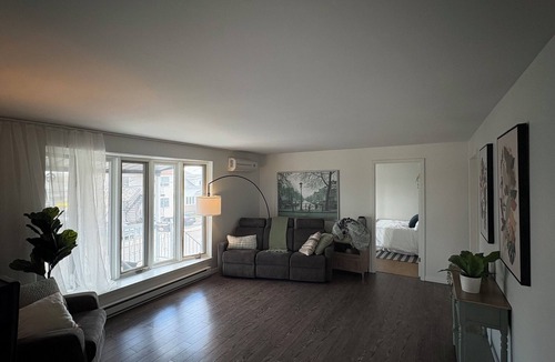 Laprairie Hotel | La Cache d'Elizabeth