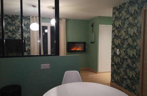 Fourneville House | La cachette d'Anne-Charlotte (jardin, parking dans la campagne Honfleuraise)