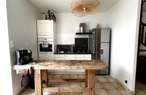 Neant-sur-Yvel House | La Cachette Enchantée