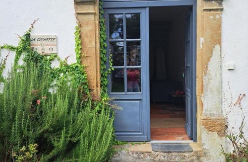 Lascazeres Apartment | La Cachette