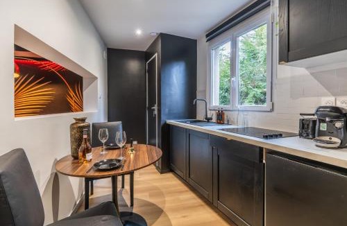 Hermeray House | La Cachette - Suite romantique & balnéo privative