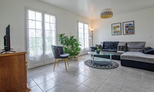 Rosieres-pres-Troyes House | La caillotine