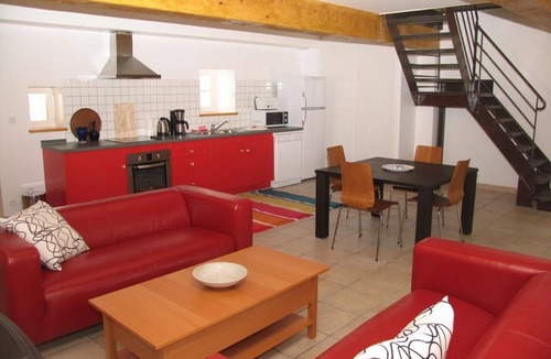 Conques-sur-Orbiel Cottage | La Calèche at Domaine de Curé (for 2) with pool