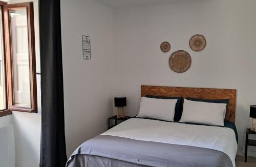 Barnave Apartment | La Calade