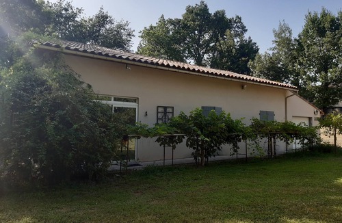 Cahuzac-sur-Vere Villa | La Campagne à Salettes