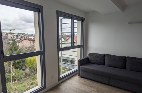 Malakoff Apartment | La campagne à Paris : Bright new apartment in a green setting