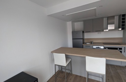 Malakoff Apartment | La campagne à Paris : Bright new apartment in a green setting