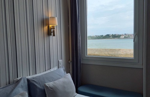 Ciboure Hotel | La Caravelle