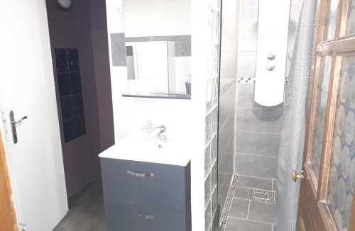 Saint-Maurice-Navacelles House | La cardabelle