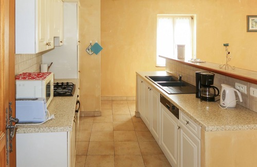 Grillon House | La Cardeline by Interhome