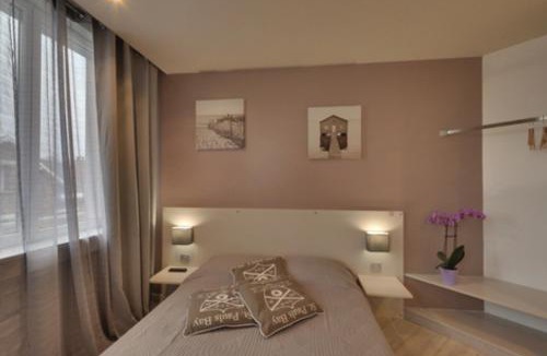 Corbie Hotel | La Caroline