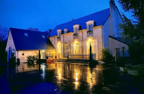 Charentilly Bed & Breakfast | La Carrière