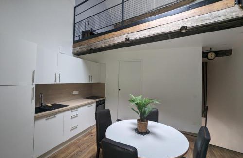 Sombernon House | La casa Bosch