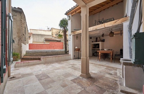 Bastide Saint-Louis Villa | La Casa Consuelo ~ Pool ~ Garden ~ Downtown
