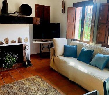 El Real de San Vicente House | La Casa de Cadia 2