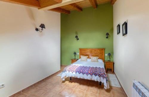 Santo Tome del Puerto Apartment | La Casa de Dafne Almendro