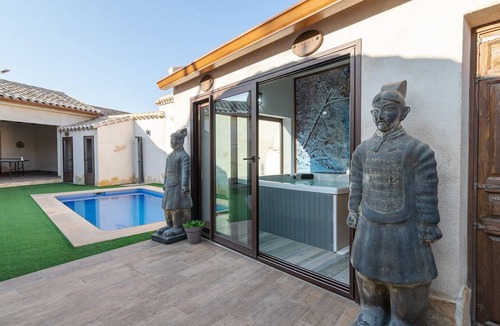 Pulgar House | La Casa De Felisin, Rural Retreat near Puy du Fou with Private Pool in Toledo