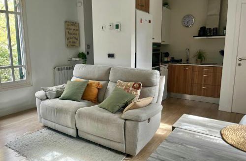 San Sebastian Apartment | La Casa de la Brujita with AC License ESS02999