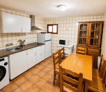 Rascafria House | La Casa de la Plaza