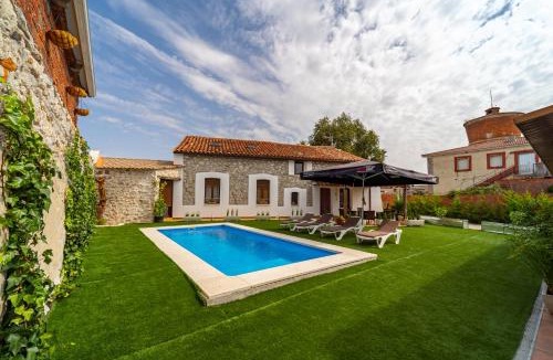 La Parrilla House | La Casa de Mi Madre casa rural con piscina