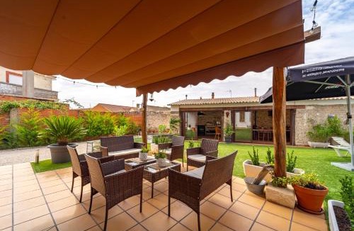La Parrilla House | La Casa de Mi Madre casa rural con piscina