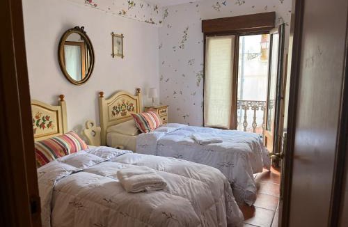 Riaza Apartment | La casa de Paloma en la Plaza Encanto histórico