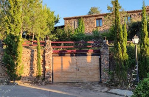 Matet Ski Chalet | La Casa de Piedra, una ventana al paraíso