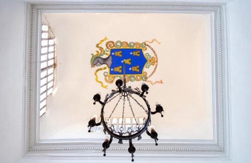 Rubielos de Mora Apartment | La casa del escudo