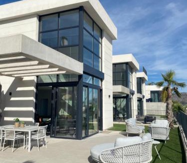 Polop Villa | La casa del león dormido
