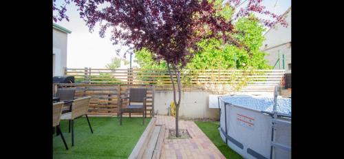 Cerezo de Abajo House | La Casa del Maestro