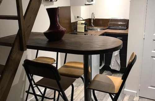 Charnay Apartment | La Casa Dorée