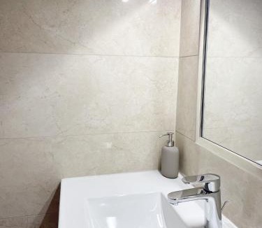 Montbrison Apartment | La Casa