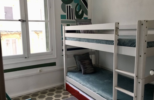 Montredon-des-Corbieres Bed & Breakfast | La Casa Deva - 7 people - Maison d'Artistes