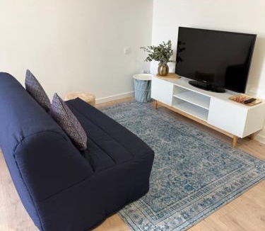Grans Apartment | La Casa Grans - Appartement plein sud avec balcon