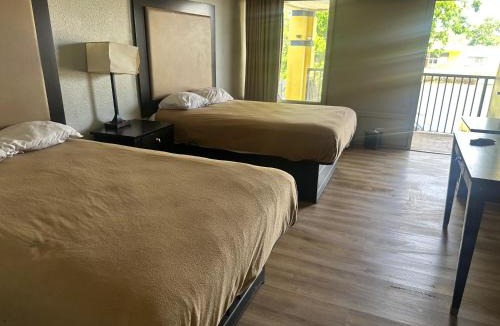 Albany Hotel | La Casa Inn Albany Near Tifton US 82