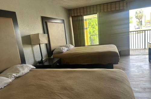 Albany Hotel | La Casa Inn Albany Near Tifton US 82