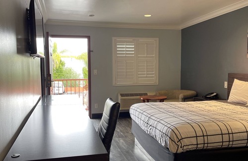 Lamanda Park Hotel | La Casa Inn