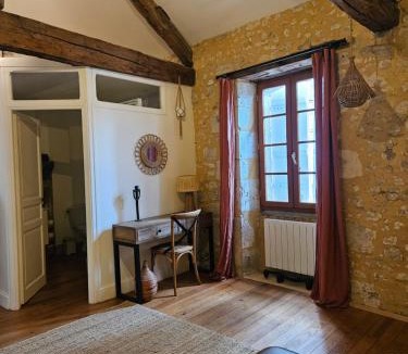 Issigeac Bed & Breakfast | La Casa Nomade