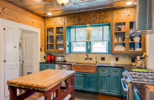 Monte Vista House | La Casa Rosada - Conveniently Located and Hot Tub!