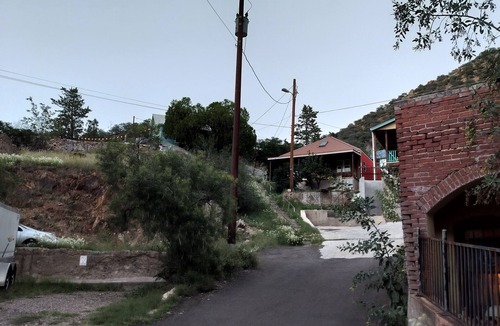 Bisbee Cabin | La Casa Sirena – Views n’ Vibes Above Bisbee