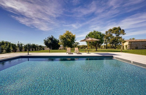Verac House | La Casa Vérac - Au cœur d'un domaine viticole
