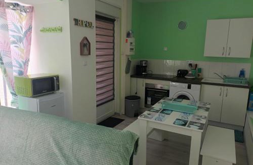 La Fere Apartment | LA CASA VERDE
