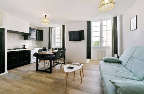 Laval Apartment | La Casa - Wifi - 500m centre-ville