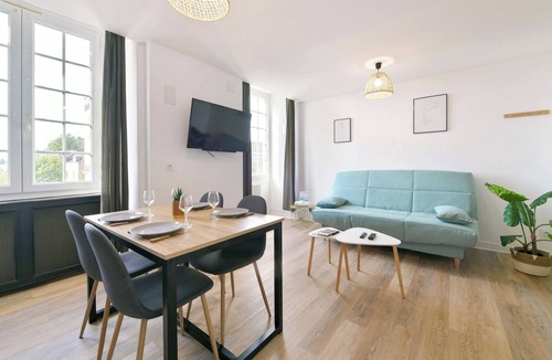 Laval Apartment | La Casa - Wifi - 500m centre-ville