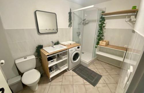 Bogny-sur-Meuse Apartment | La Cascade verte/Appartement/jardin/parking