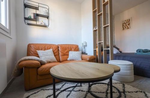 Saint-Vulbas Apartment | La Case de Jade